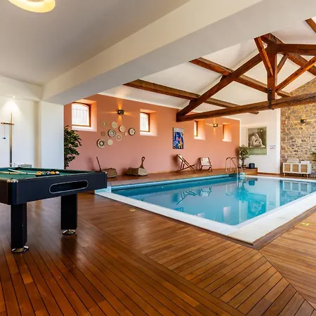 Casa Vamae Heated Pool & Cinema