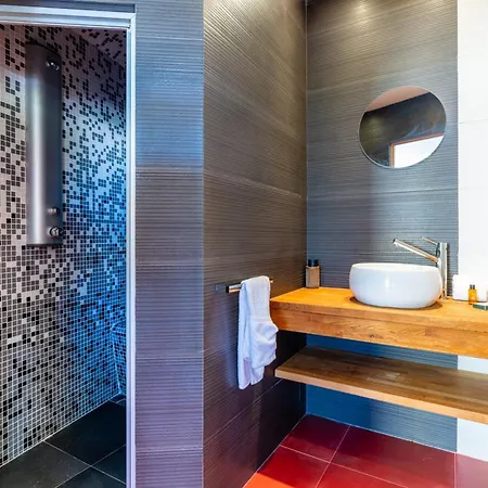 Casa Vamae Heated Pool & Cinema Villa